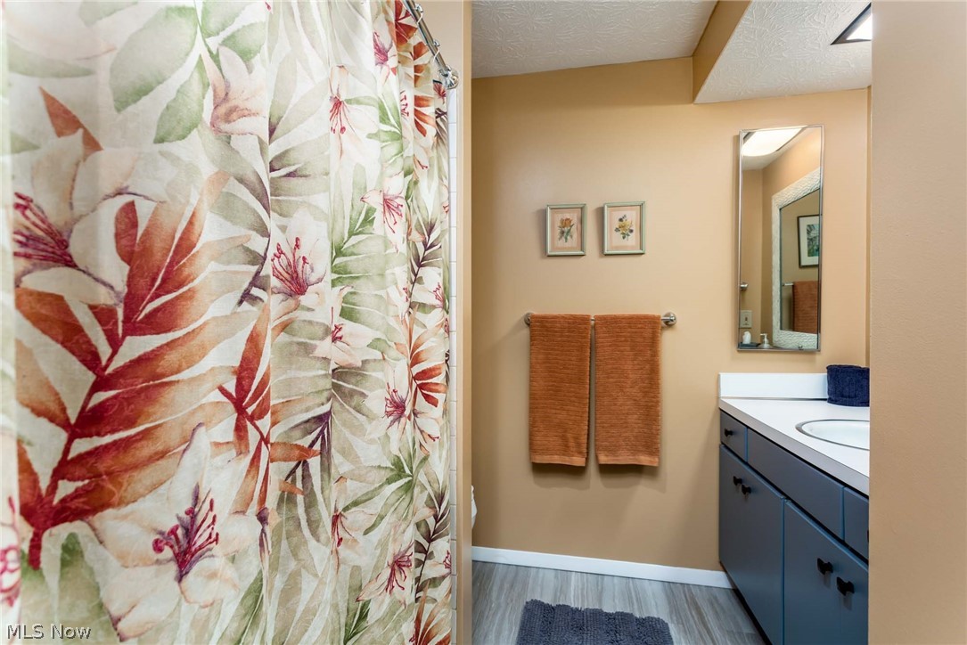 Co-Moor Twnhse Condo - Residential