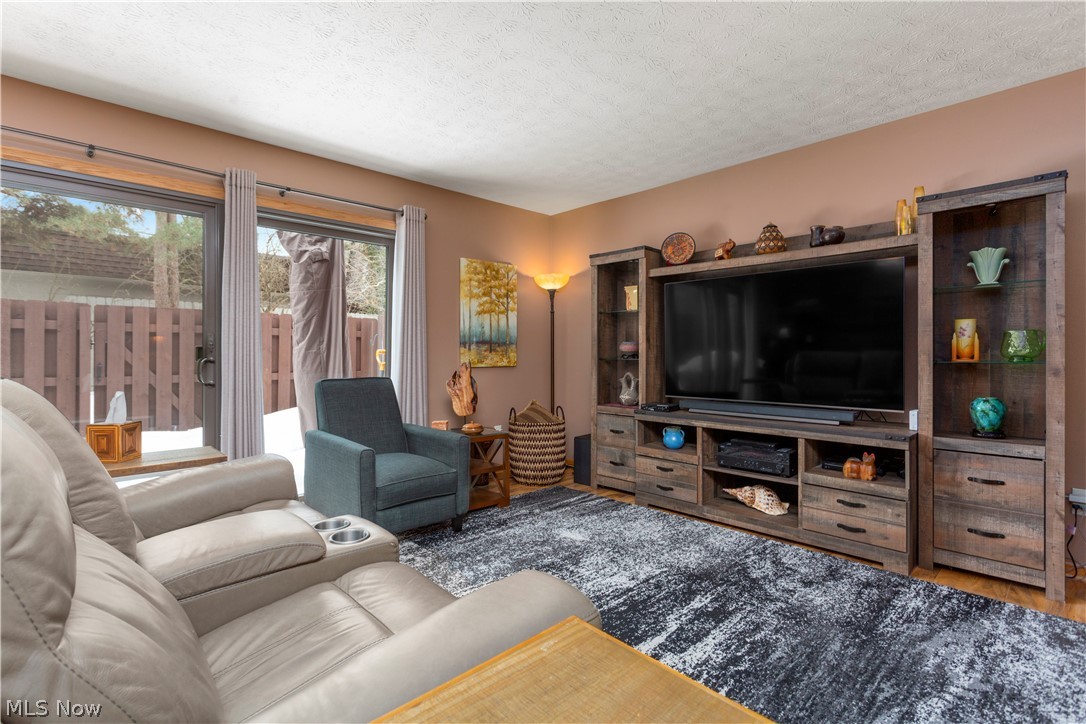 Co-Moor Twnhse Condo - Residential