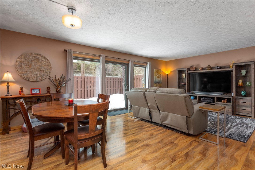 Co-Moor Twnhse Condo - Residential