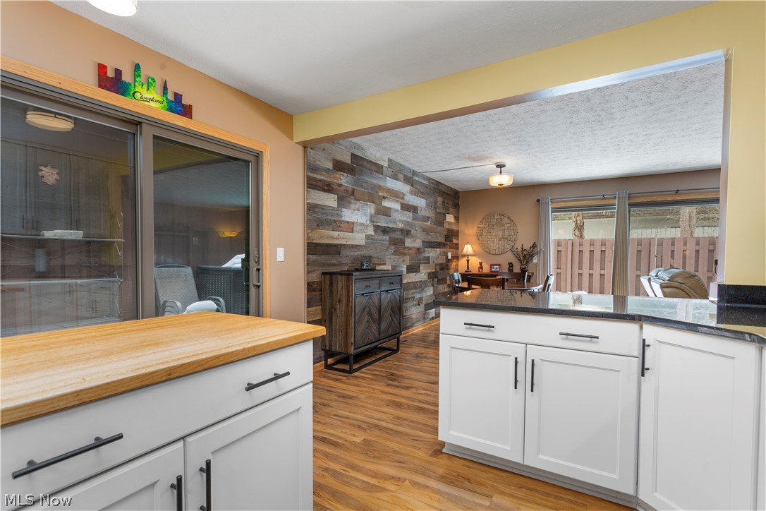 Co-Moor Twnhse Condo - Residential