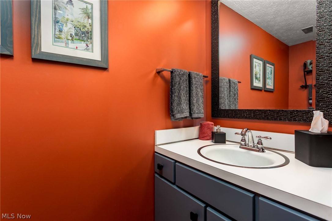 Co-Moor Twnhse Condo - Residential