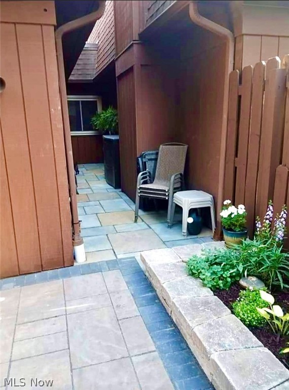 Co-Moor Twnhse Condo - Residential