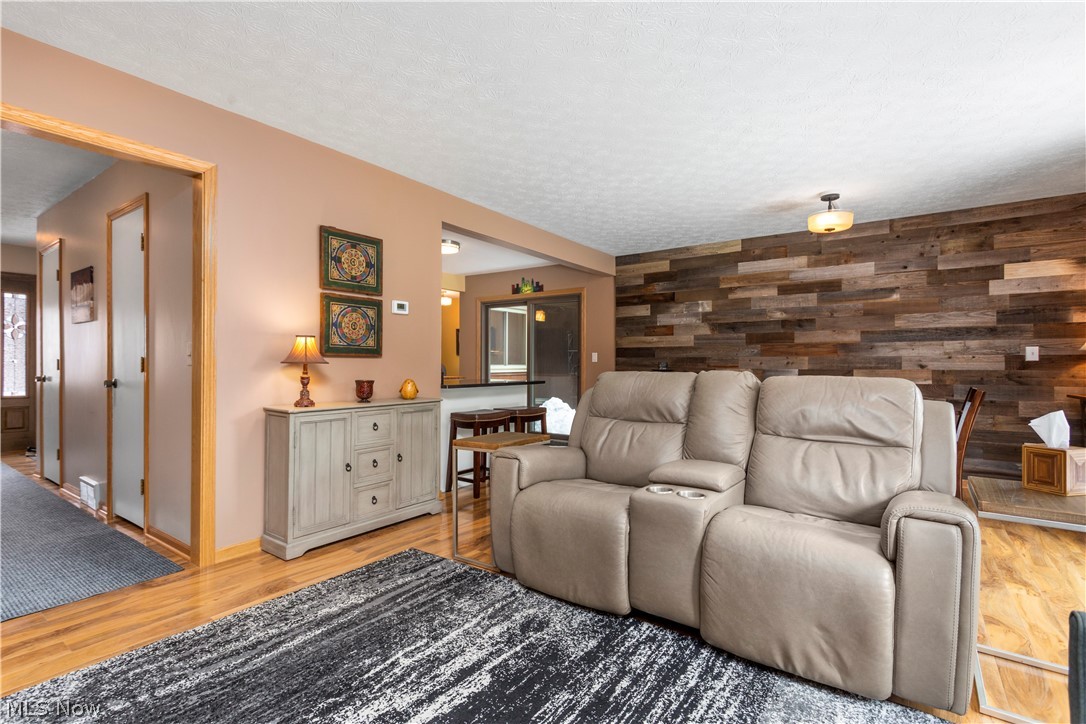 Co-Moor Twnhse Condo - Residential