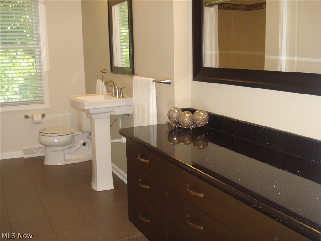 Twin Oaks - Residential