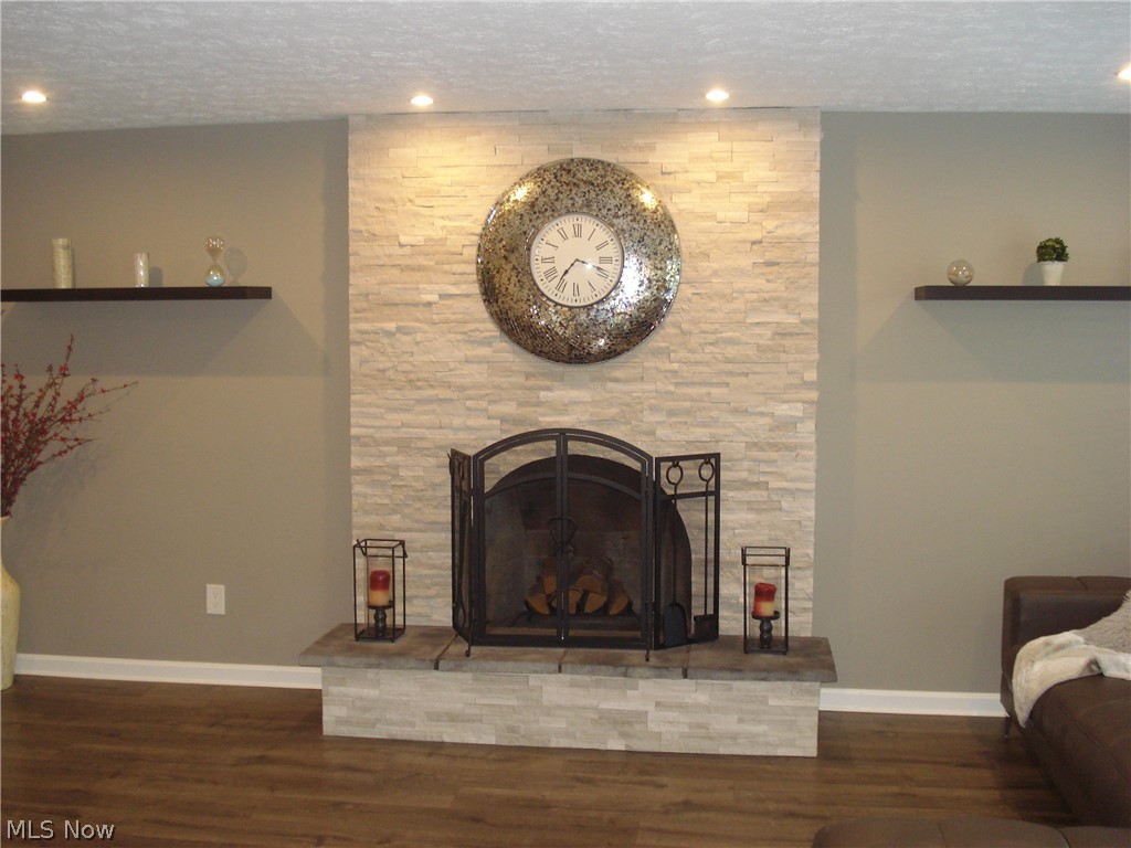 Twin Oaks - Residential