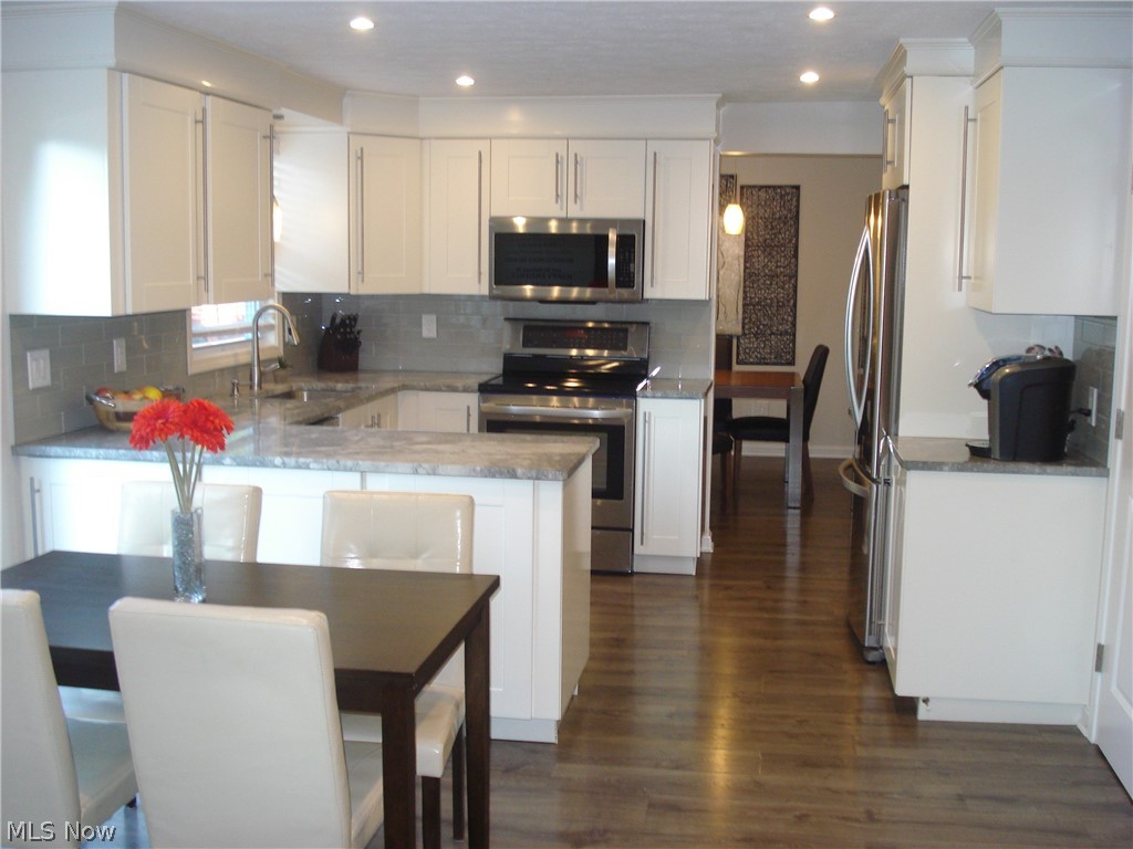 Twin Oaks - Residential