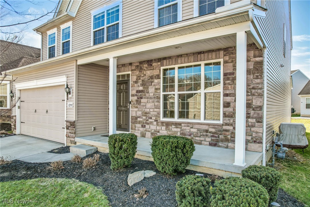 12191 Edgebrook Drive, Strongsville, Ohio image 2