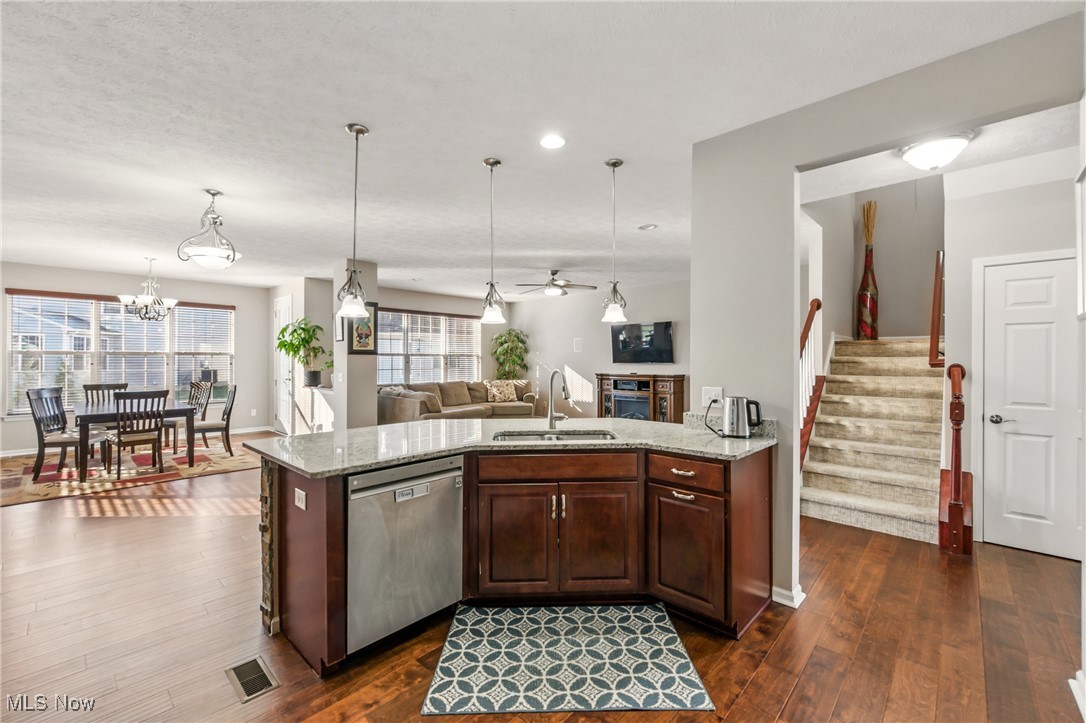 12191 Edgebrook Drive, Strongsville, Ohio image 19