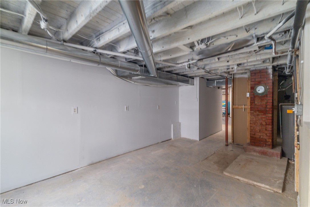 2820 S Main Street, Akron, Ohio image 35