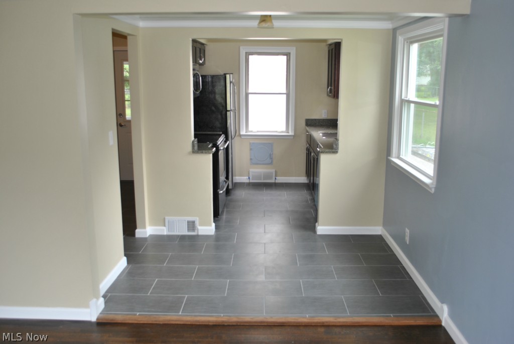 Clague Road Homes - Residential Lease