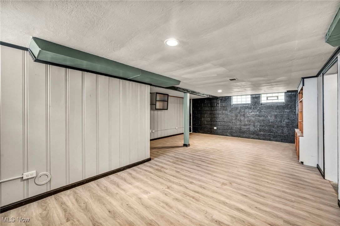 Ridgewood 10 - Residential