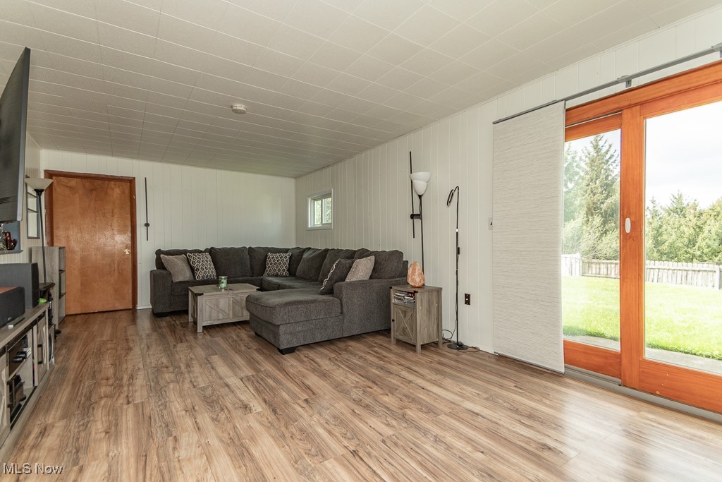 4237 Raymond Drive, Brunswick, Ohio image 15