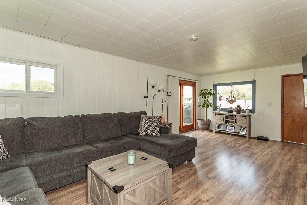4237 Raymond Drive, Brunswick, Ohio image 12