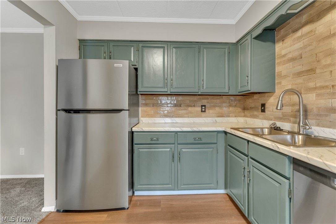 5200 West Boulevard 405