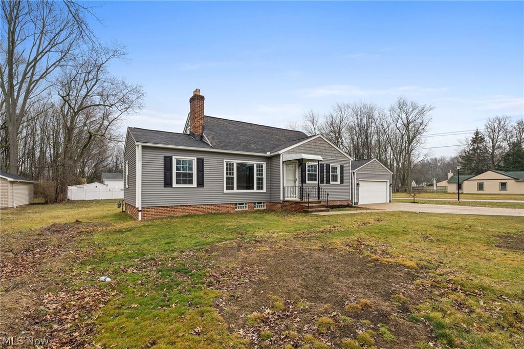 Photo of 3261 Canterbury Road, Westlake, OH 44145 (MLS # 5191546)