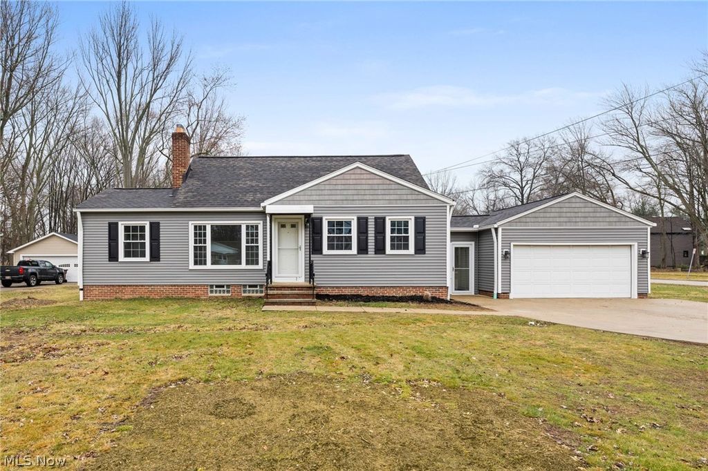 Photo of 3261 Canterbury Road, Westlake, OH 44145 (MLS # 5191546)