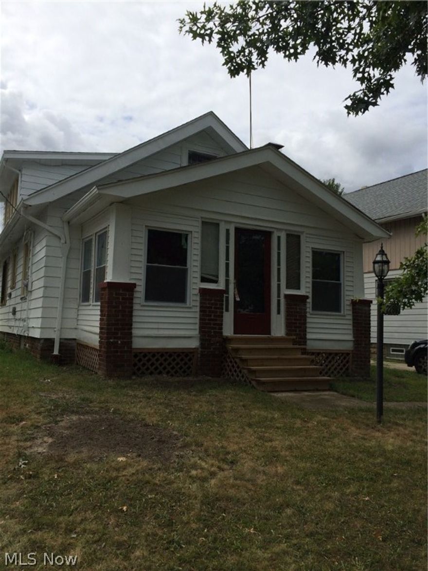 Stop what your doing and come SEE!! Take advantage of this charming 4 bedroom cape cod, located on a nice quiet street!  Beautiful hardwood floors, nice fireplace, plenty of upgrades in the Kitchen and bathrooms and a enclosed front porch. MOVE-IN READY!! Priced to go!! Home will be violation free!!!