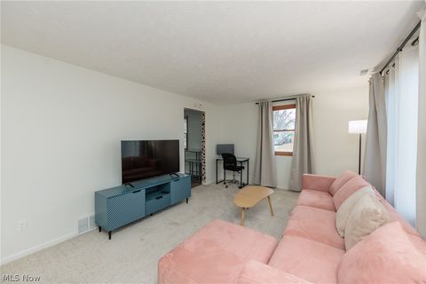 Tiny photo for 1001 Euclid Avenue, Lorain, OH 44052 (MLS # 5190344)