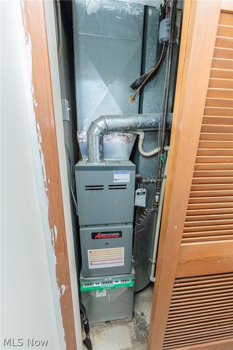 Tiny photo for 1001 Euclid Avenue, Lorain, OH 44052 (MLS # 5190344)