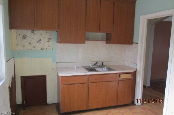 Ford Realty Companys 03 - Residential