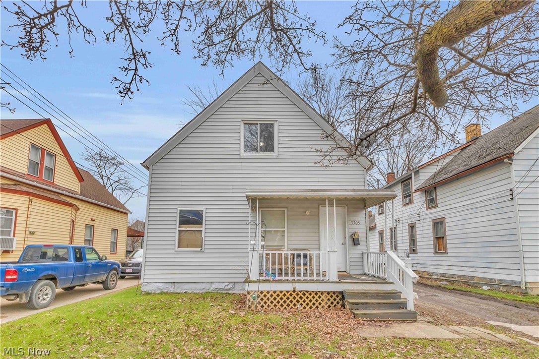 3305 Roanoke Avenue
