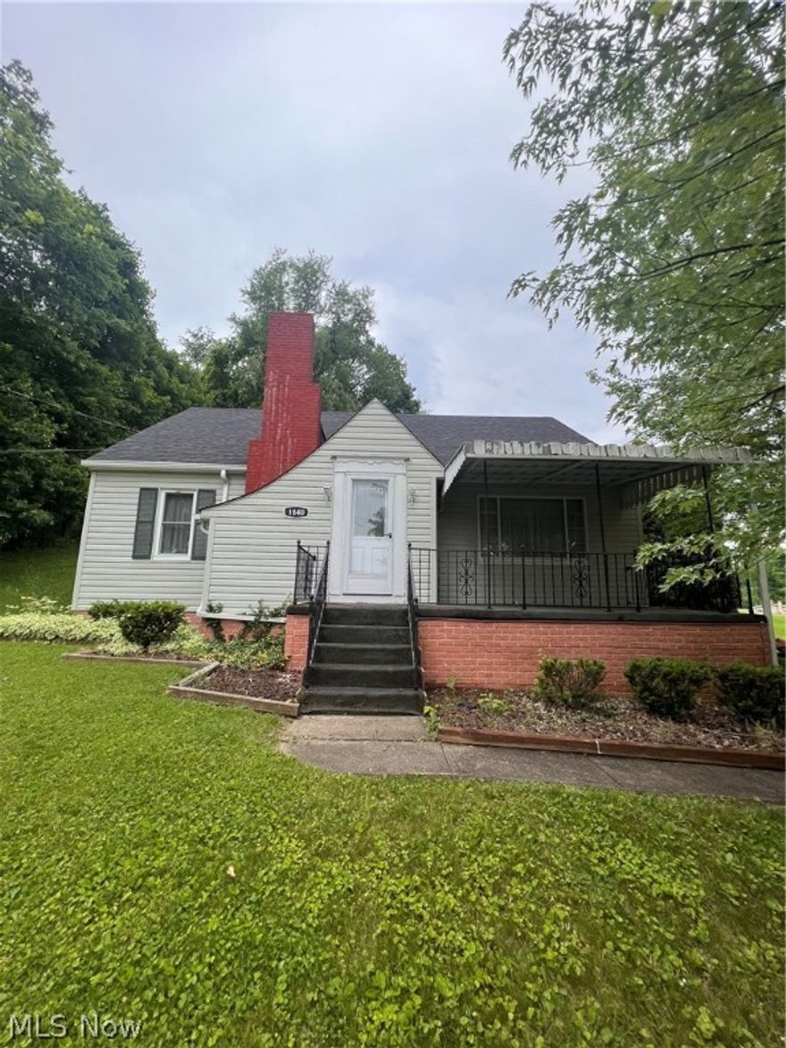 Lovely Cape Cod style home located in the heart of Smithfield, Ohio. This beautiful 1950's home has all new roofing and siding, as well as a few smaller updates inside. This property is sitting on just over half an acre of land, so there's plenty of room for possibilities! Upstairs consists of a half bathroom, an extra bedroom, and an extra storage room with the potential for a home office. Located in the basement is an extra shower, which could be converted into another full bathroom if desired. The full bathroom on the main floor also has an easy access for a shower input. There are a few built ins located in the home that give this home its charming personality. The owners have decided to leave the refrigerator/freezer, dishwasher, trash compactor, TV & TV stand, and garbage disposal for the new owners to utilize. All of this could be yours, so schedule a showing to view this home today before it's gone!
(The legal address is as listed, but Google Maps will bring up Dillonvale. Thi