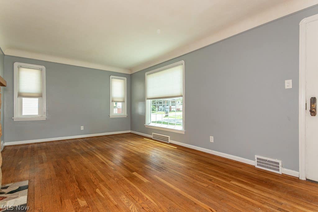 Photo of 6106 Bradley Avenue, Parma, OH 44129 (MLS # 5223681)