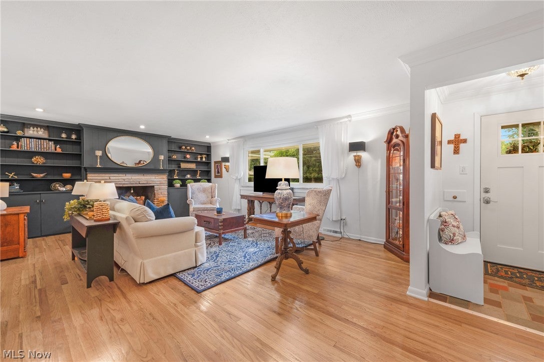 5323 Evergreen Drive