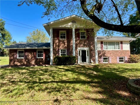 Photo for 399 Abbyshire Road