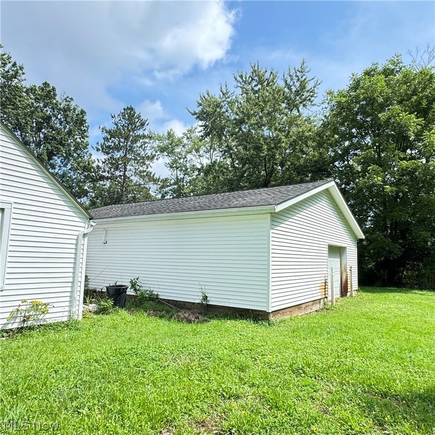 547 Ewart Road
