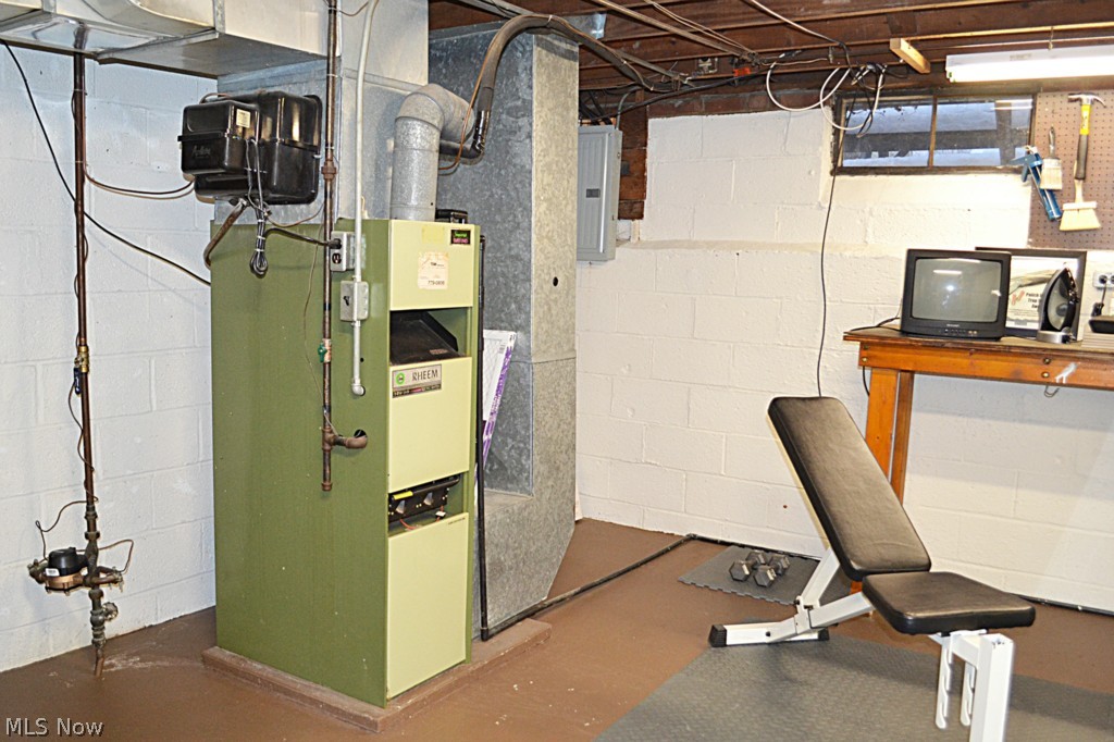 D C Reed Shoreland - Residential