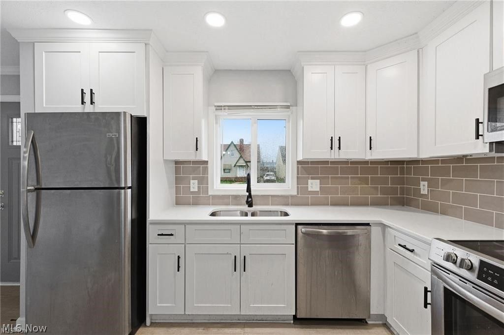 Photo of 2819 Lincoln Avenue, Parma, OH 44134 (MLS # 5208907)