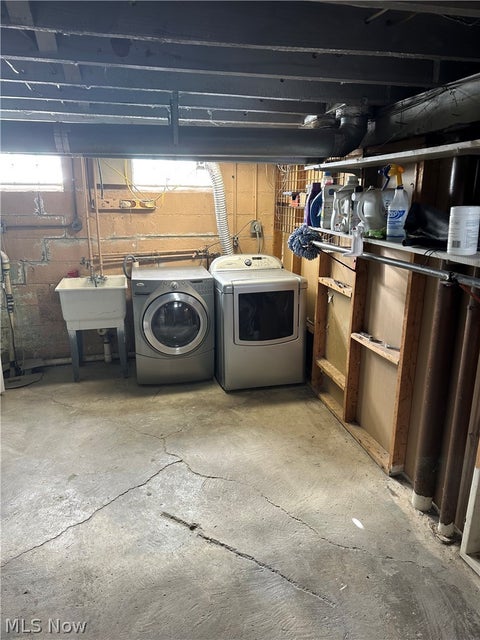 Tiny photo for 11651 Webster Road, Strongsville, OH 44136 (MLS # 5254546)