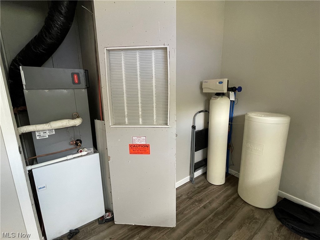 Connecticut Western Reserve - Residential