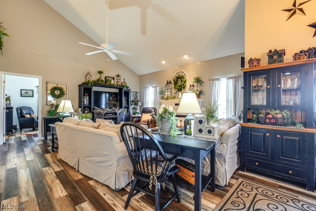 Strawberry Fields Condo - Residential