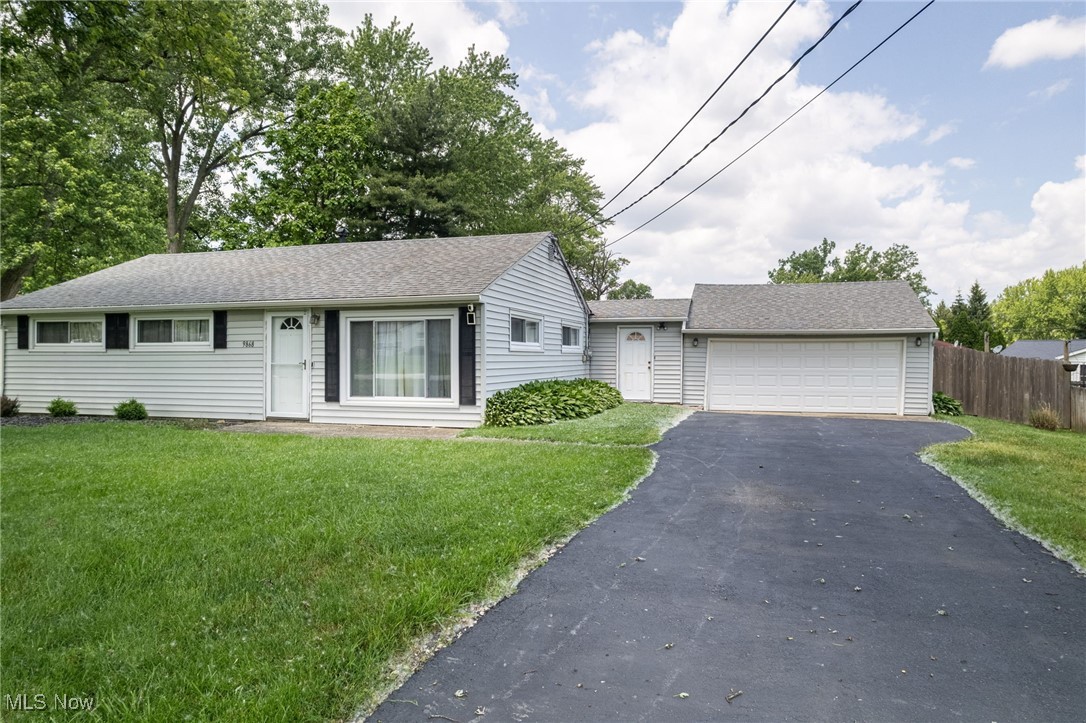 9868 Ridgewood Drive