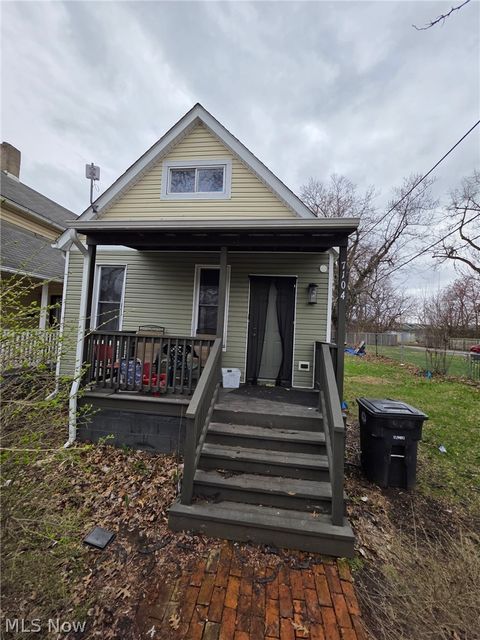 7104 Colfax Road Cleveland OH 44104