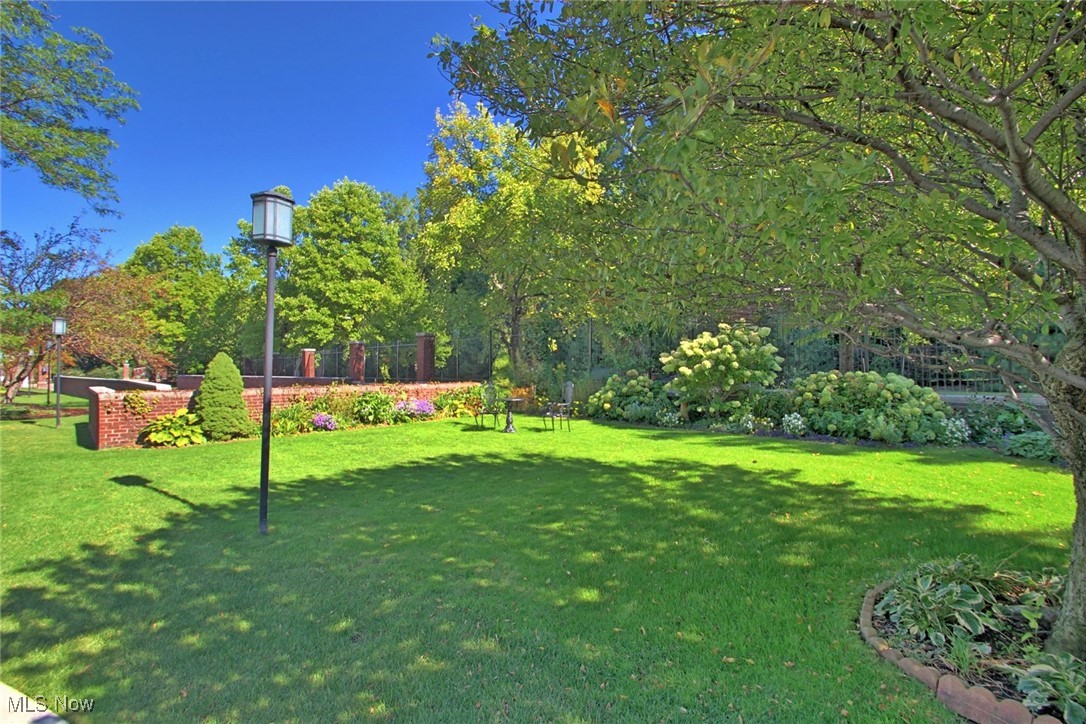 One Bratenahl Place Condo - Residential