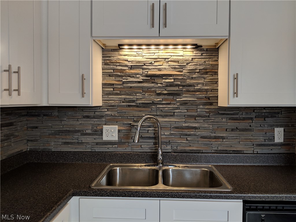 Huntington Park Condo - Residential