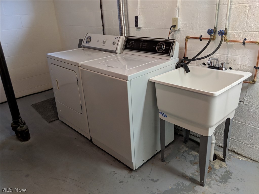 Huntington Park Condo - Residential