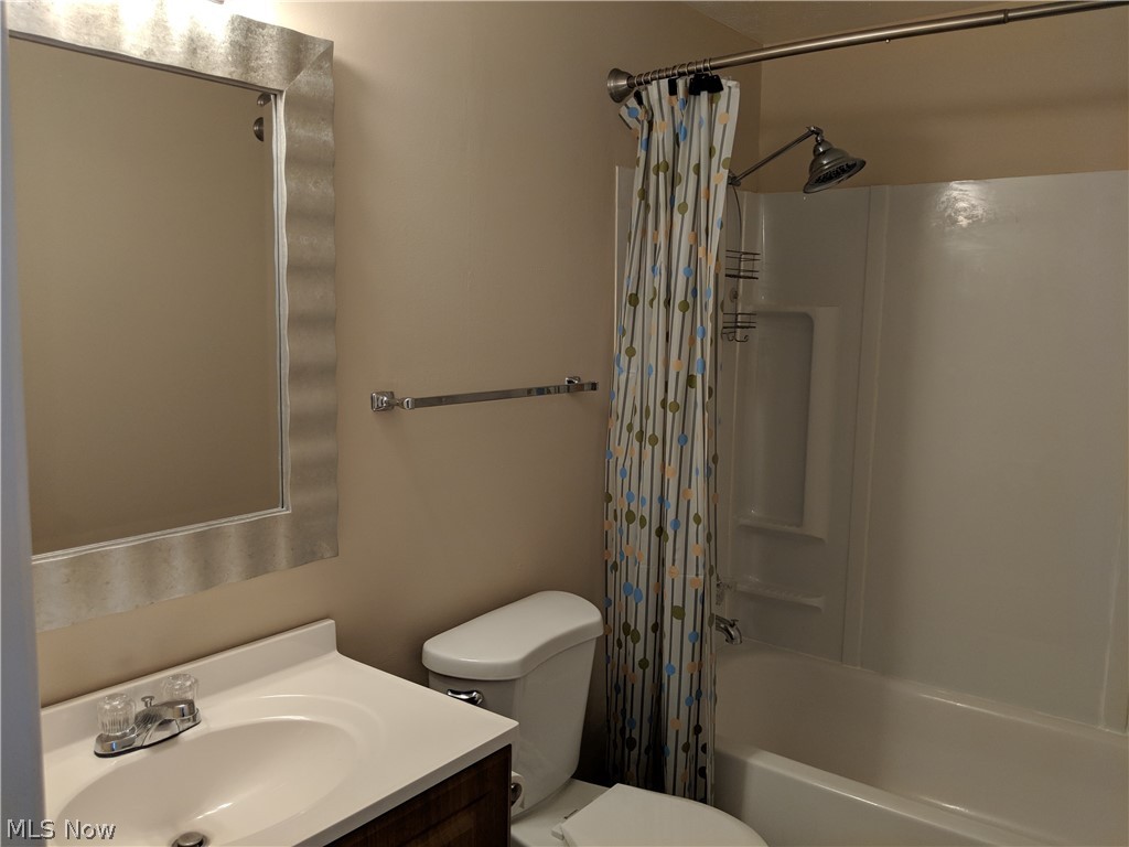 Huntington Park Condo - Residential