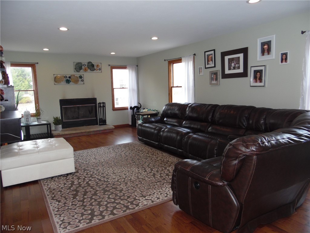 Zangara Trivison - Residential