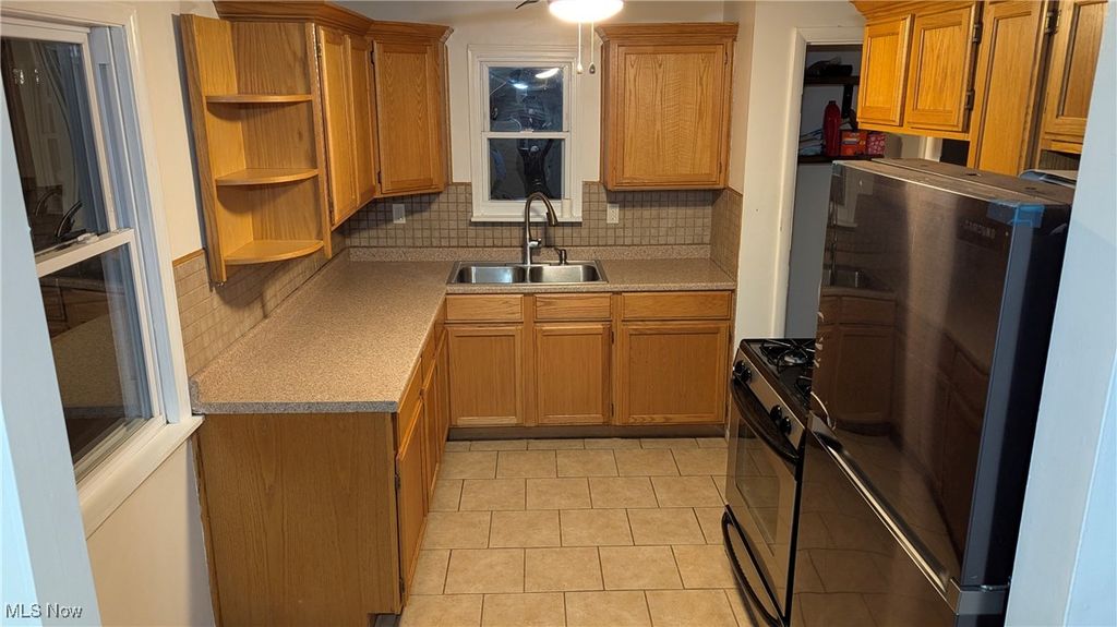 Photo of 448 Glenwood Drive, Painesville, OH 44077 (MLS # 5177311)