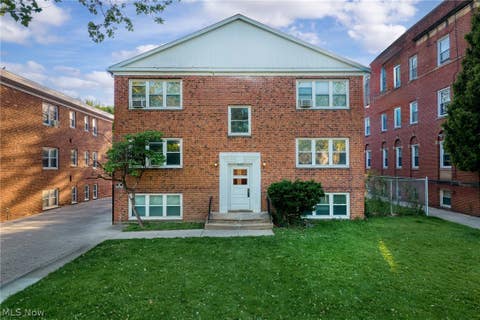 Photo for 3030 S Moreland Boulevard 2