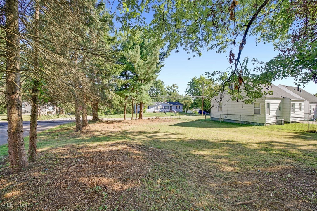 Nice cleared lot available on its own or can be a negotiated with the purchase of the adjacent house, Please see MLS 5151966