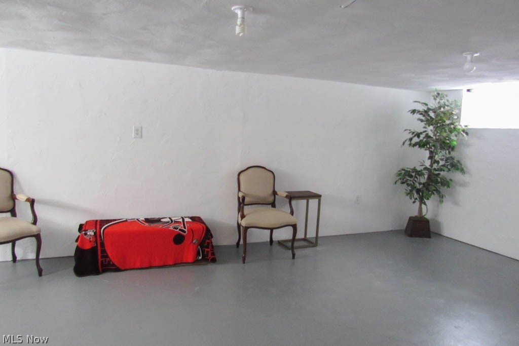 Curtis Ambler Realty Companys - Residential