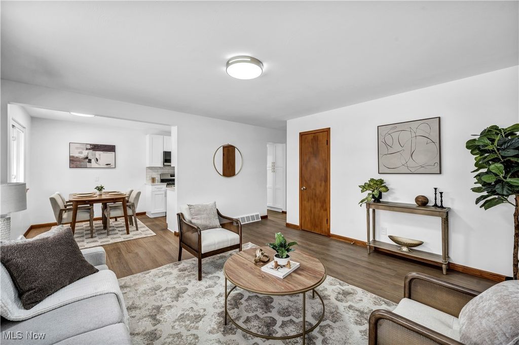 Photo of 1671 Eldon Drive, Wickliffe, OH 44092 (MLS # 5177457)