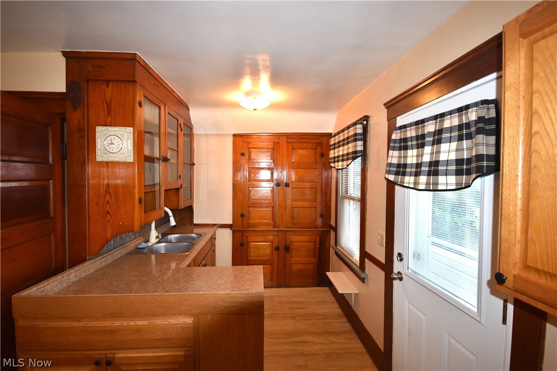 Rhodes Hartnell Barber & Selde - Residential Income