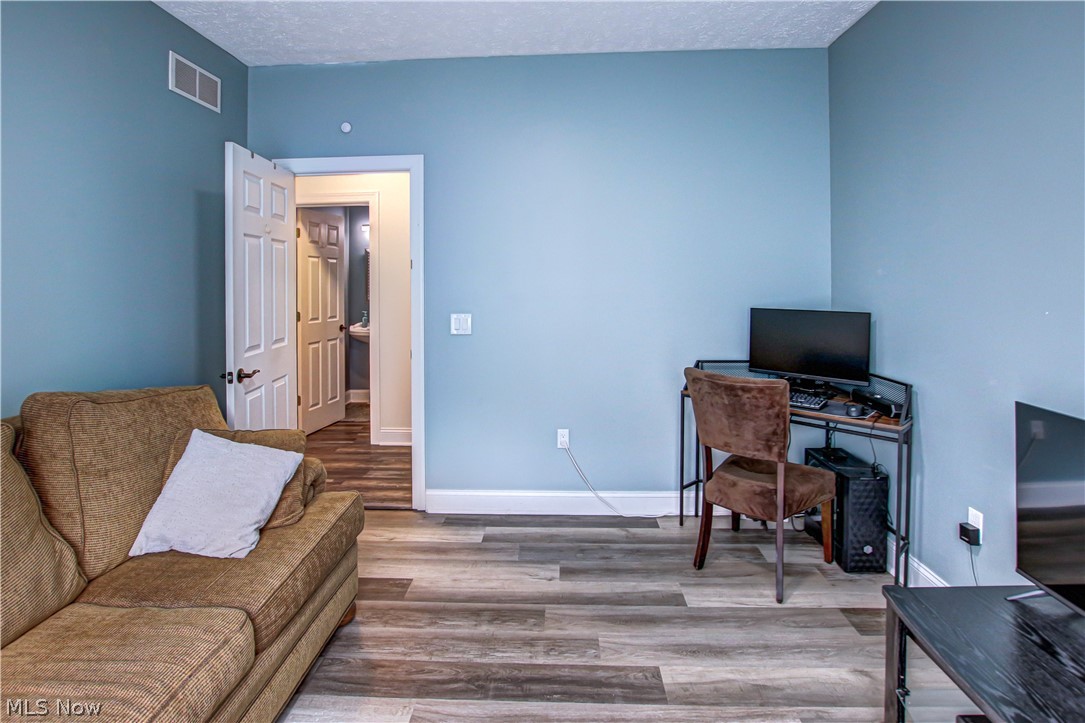 Brook Hollow Preserve - Residential