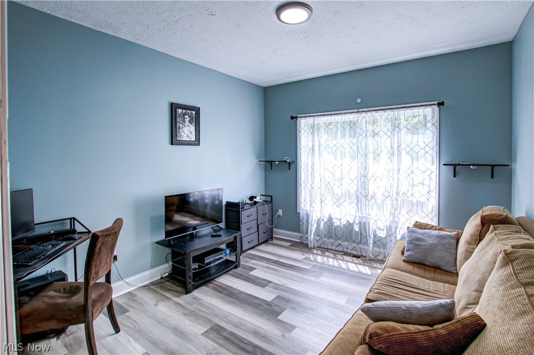 Brook Hollow Preserve - Residential